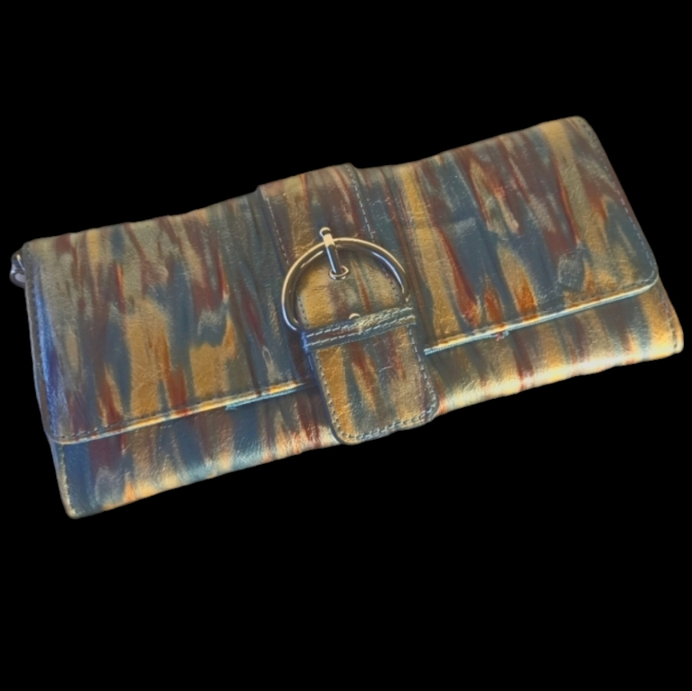 MUNDI Watercolor Wristlet